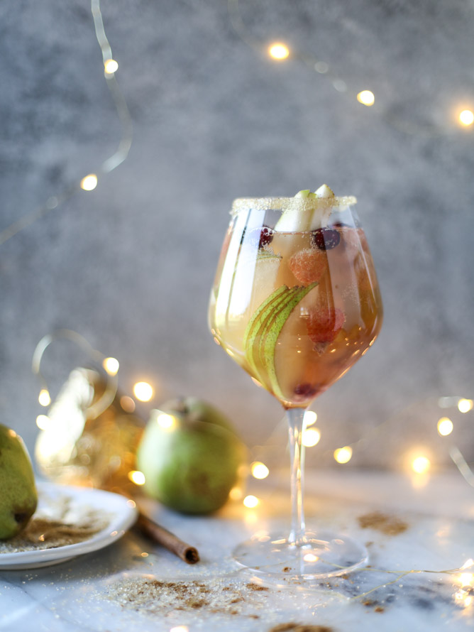 harry-and-david-pear-sangria-8